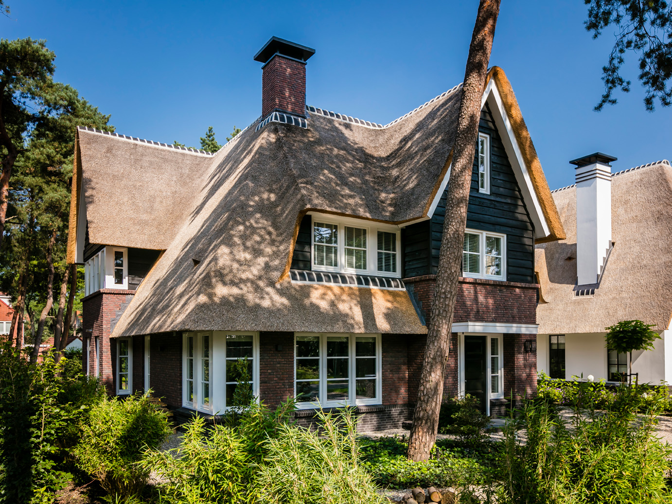 Foto: Villa bouwen   Rietgedekte villa te Zeist   Lichtenberg Exclusieve Villabouw  4 