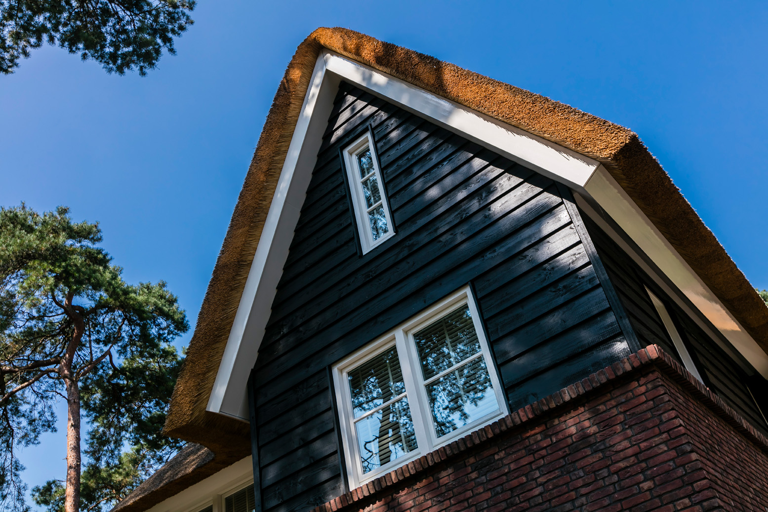 Foto: Villa bouwen   Rietgedekte villa te Zeist   Lichtenberg Exclusieve Villabouw  5 