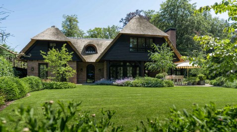 Foto : Villa met authentiek karakter te Naarden