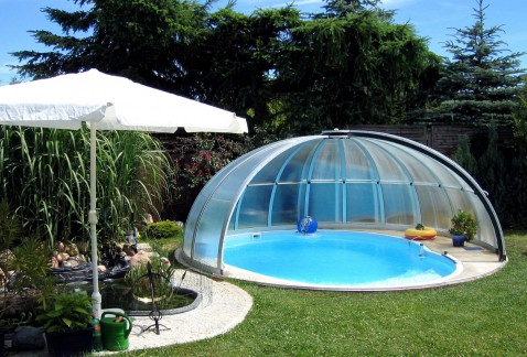 Foto : Axess Orient zwembadoverkapping: Oosterse elegantie voor uw zwembad