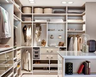 Foto: 811 INTERIOR 308 248