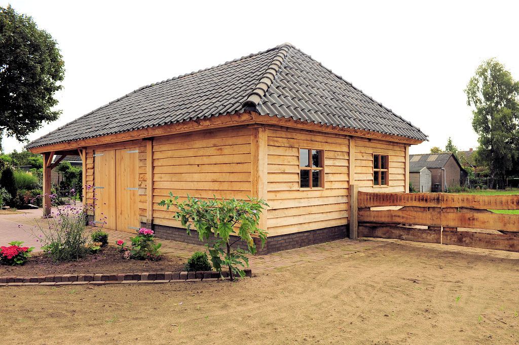 Foto: eiken cottage carport koetshuis 2