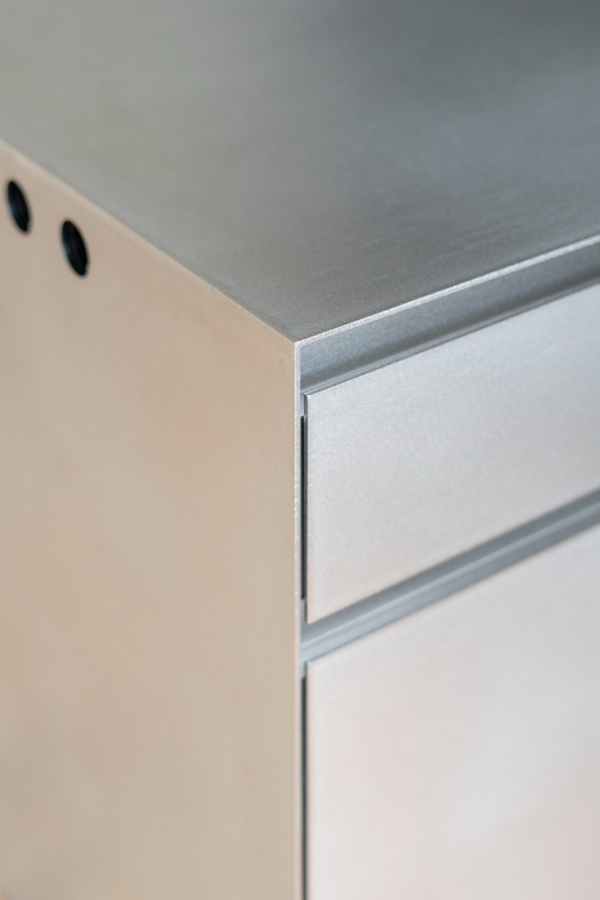 Foto: Mereno keuken met RVS kookeiland