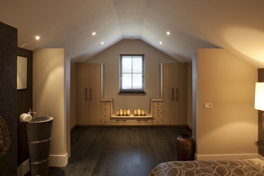 Foto: Slaapkamerkasten licht verkleind