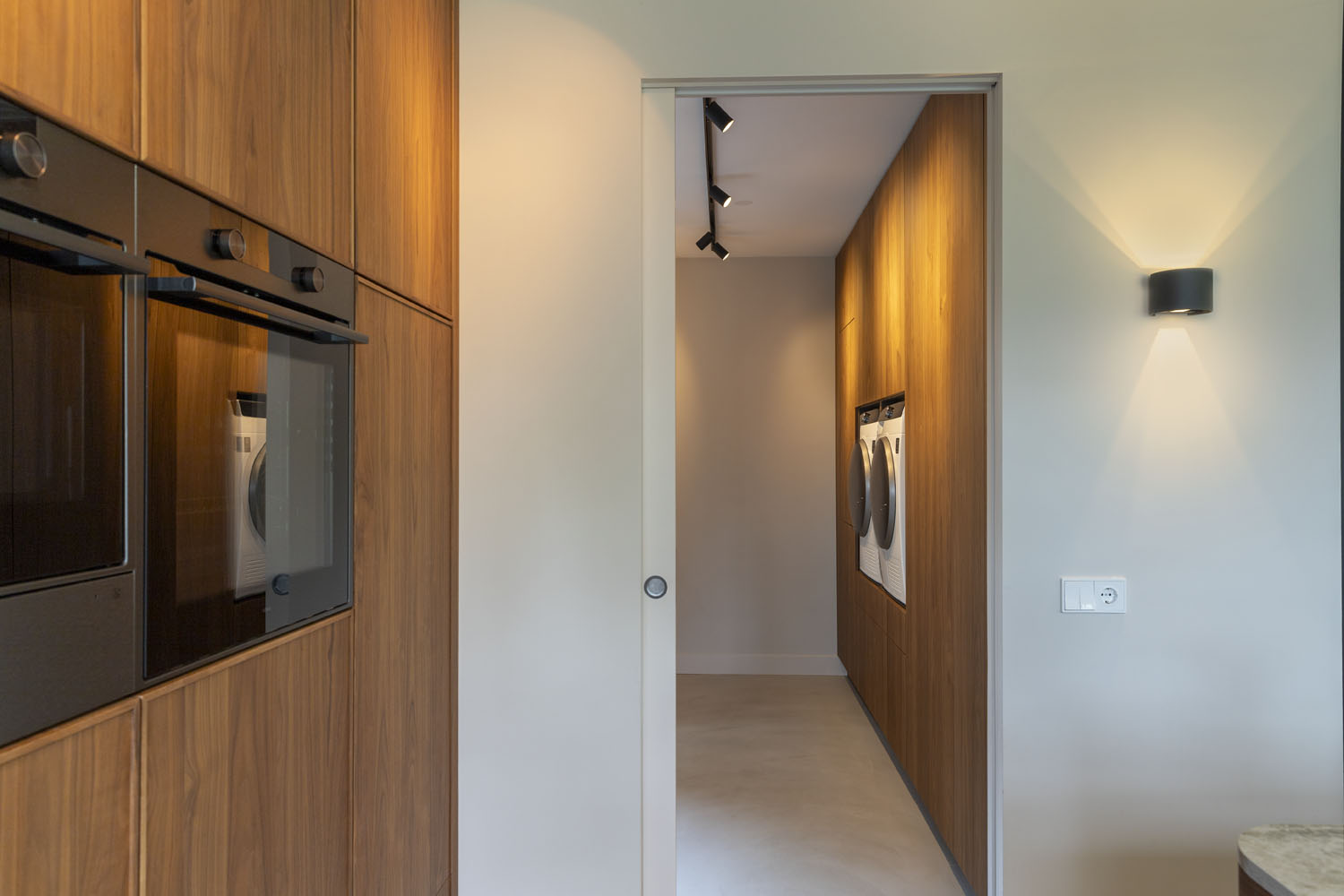 Foto: Top Keukens Mereno Altare keuken en Milano bijkeuken