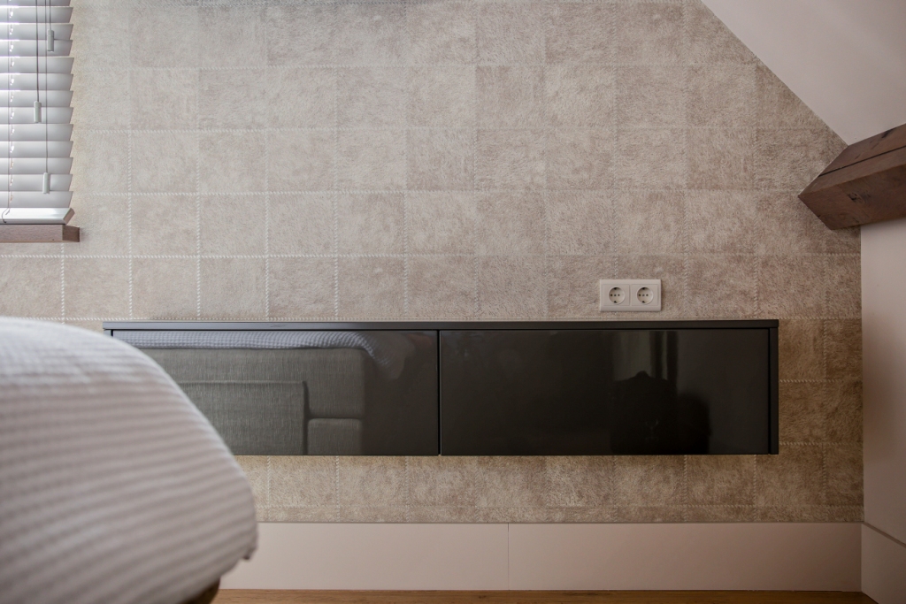 Foto: Mereno Milano hoogglans wandkast