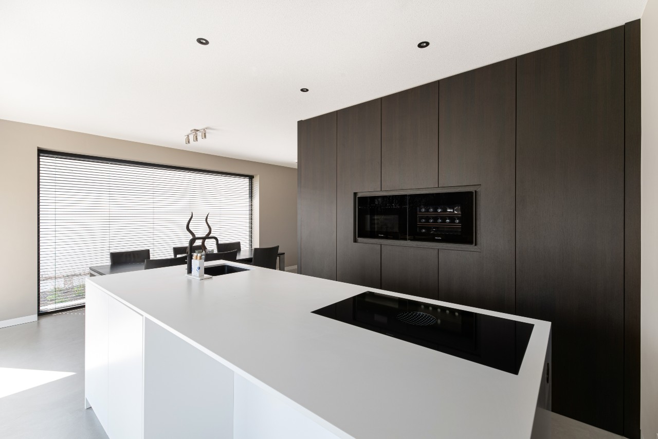 Foto: Mereno keuken Monza Milano Corian kookeiland  2 