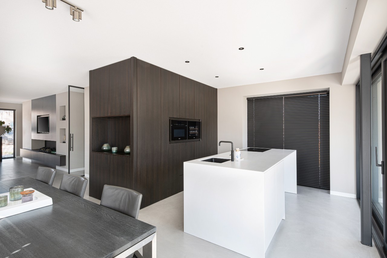 Foto: Mereno keuken Monza Milano Corian kookeiland  4 