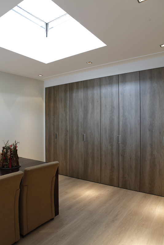 Foto: Mereno garderobekast Beringe