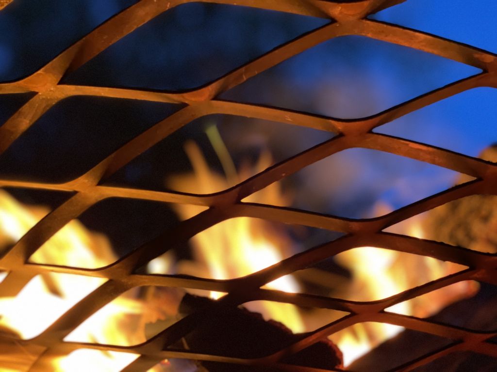 Foto: Zeno Mesh fire pit 19 scaled 1