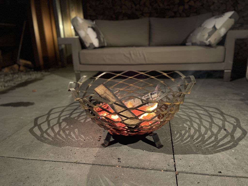 Foto: Zeno Mesh fire pit 3 scaled 1