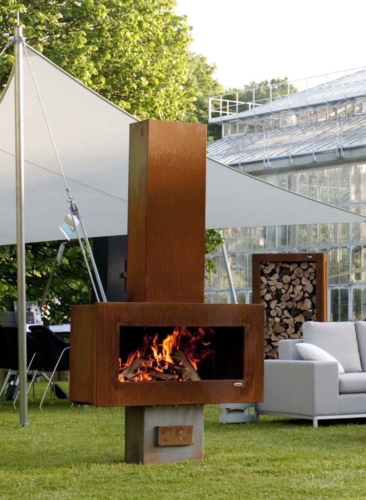 Foto: Zeno Retta buitenhaard tuinhaard terrashaard fireplace cheminee gartenkamin 7 749x1024