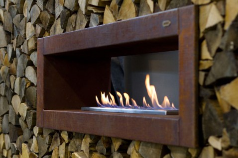 Foto : Zeno Bioflame – stijlvolle en flexibele bio-ethanol inbouwbrander voor buitenhaarden