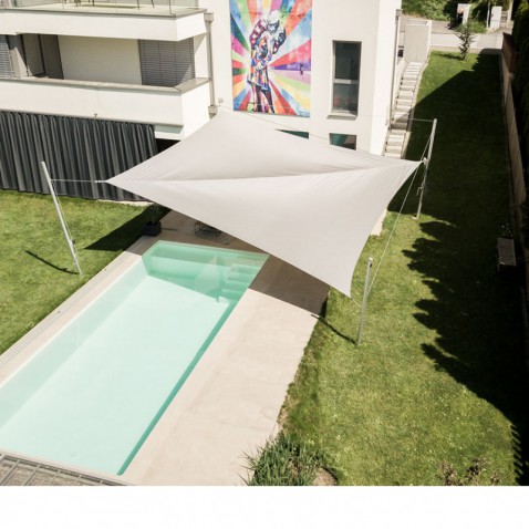 Foto : FlexZ oprolbaar schaduwdoek- betaalbaar alternatief voor dure oprolsystemen