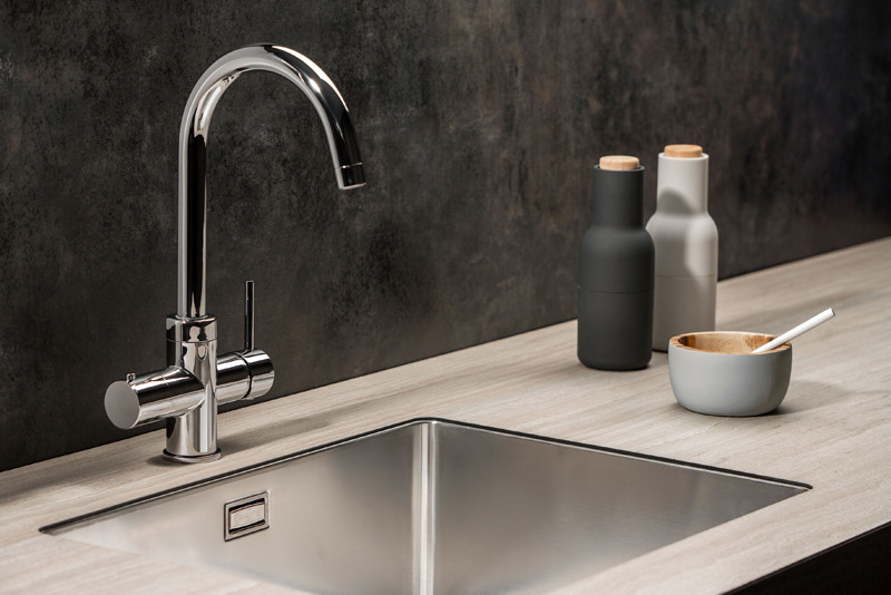 Foto: dkv keukenkraan vervangen kokendwaterkraan Easy Comfort Chroom