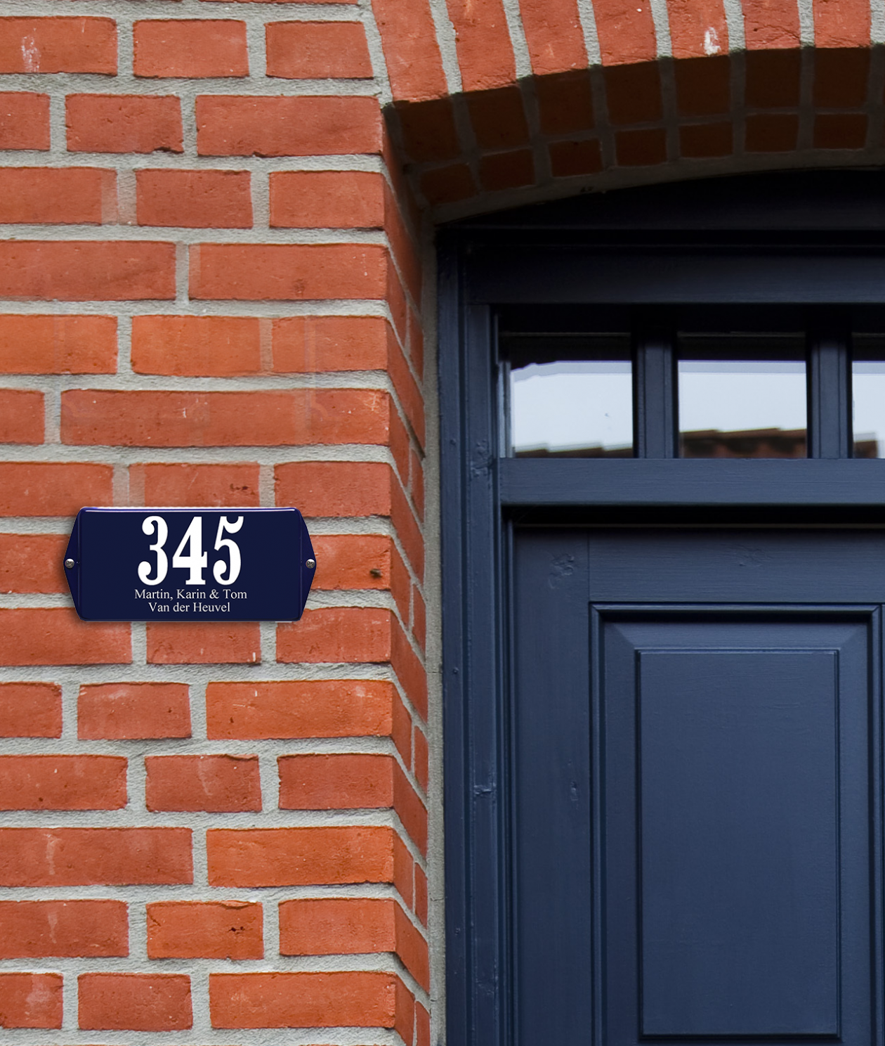 Foto : Emaille huisnummers