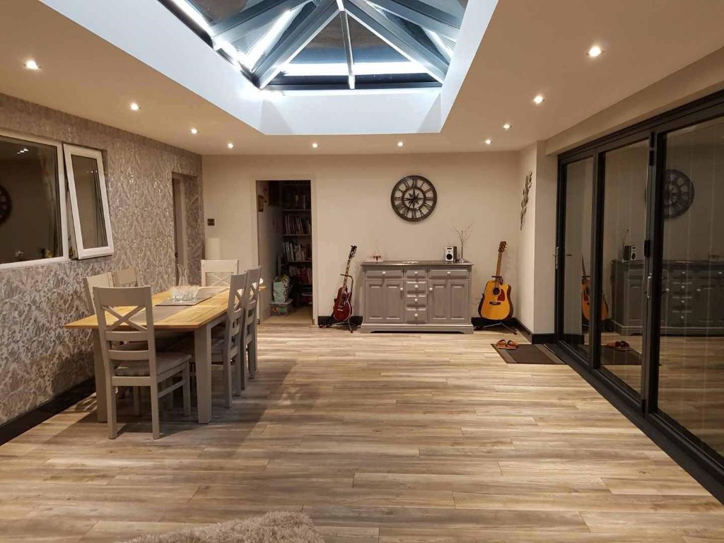 Foto: Wonennl Heat en Design afbeelding 54356576 Thermaskirt