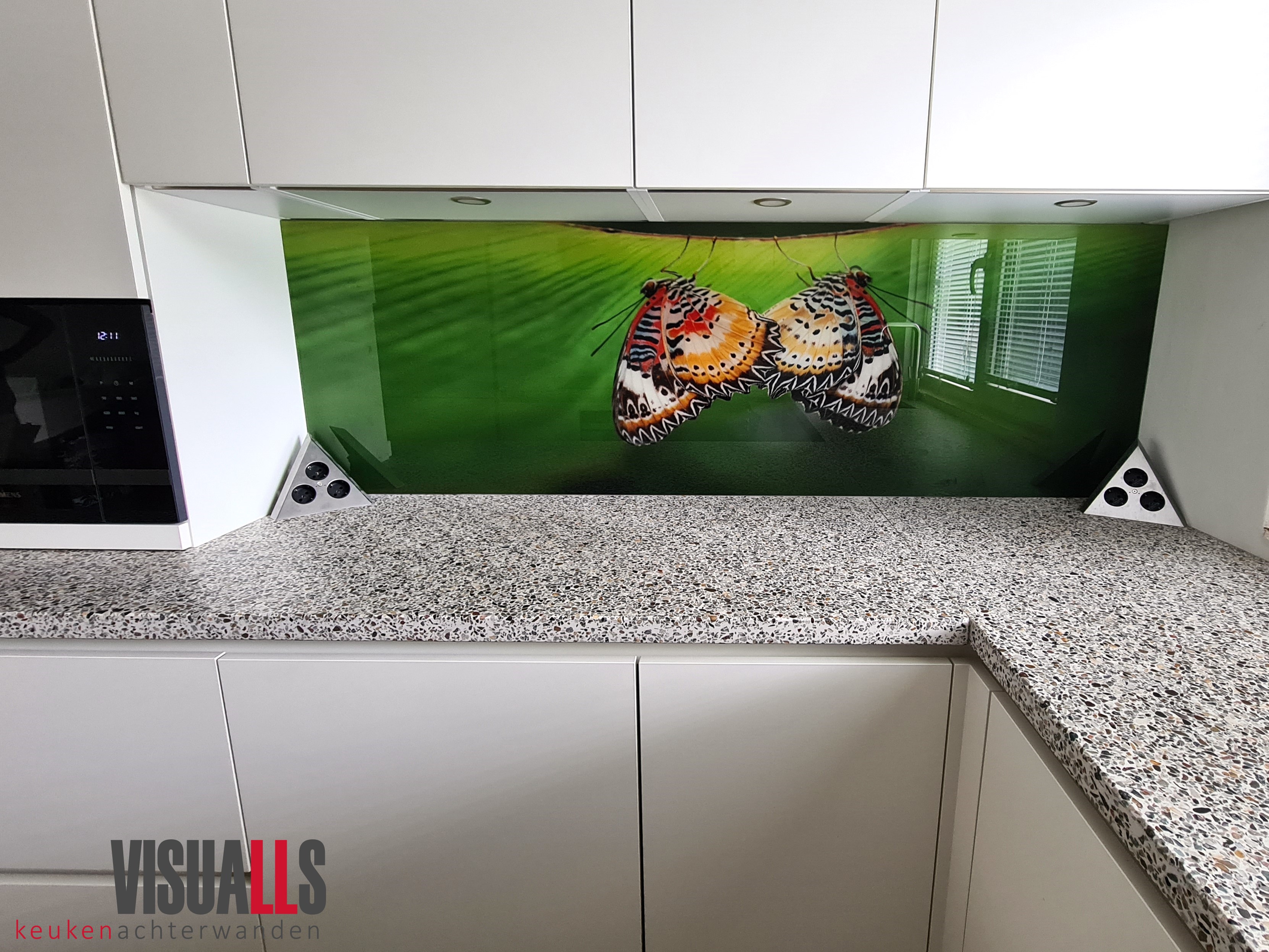 Foto: 232029 Vlinder pg logo