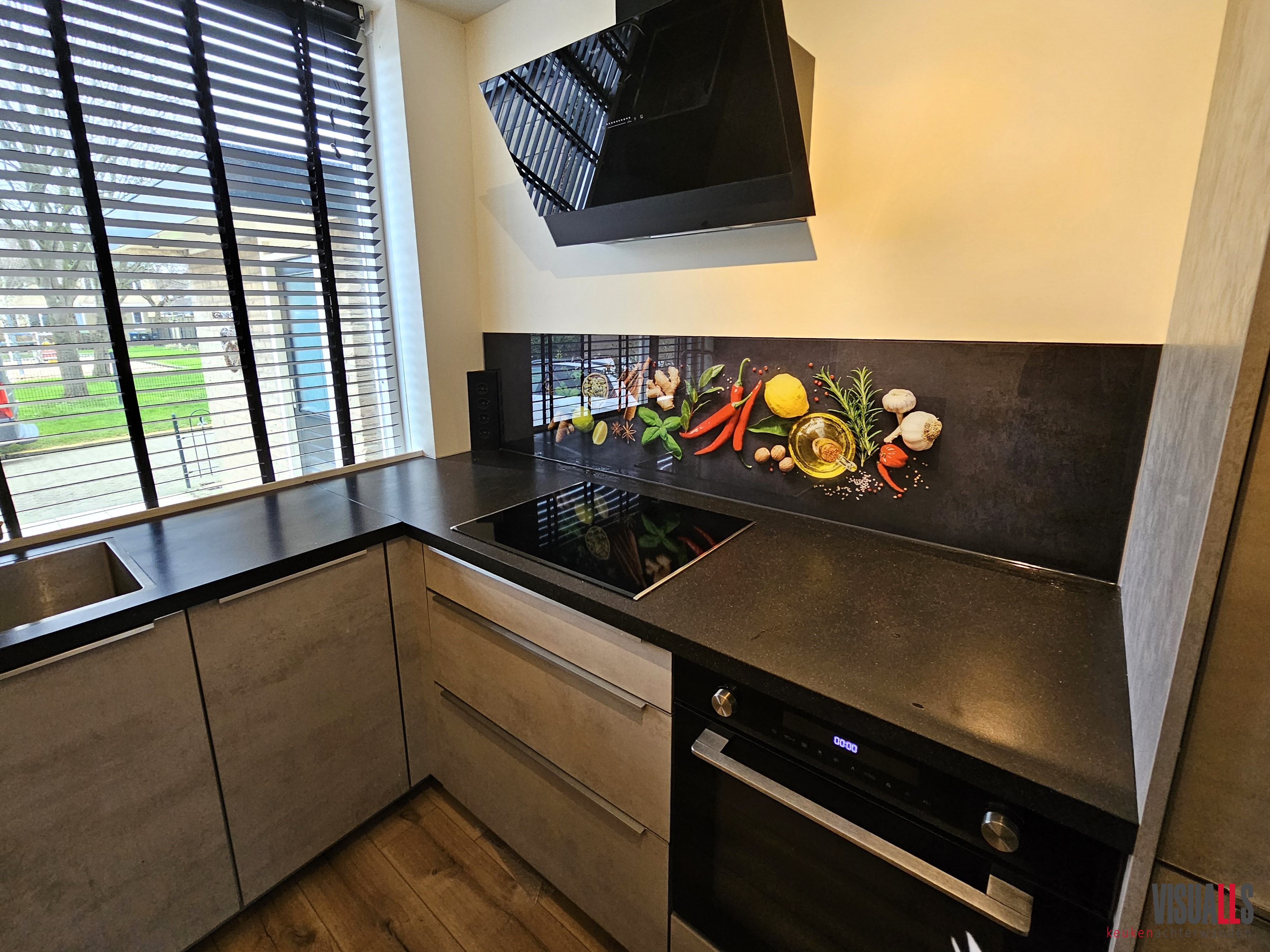 Foto: P442 Herbs 232550PG visualls logo