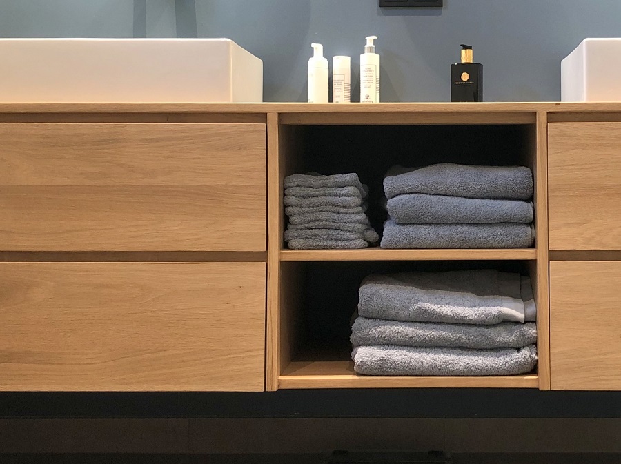 Foto: eiken badkamermeubel 220