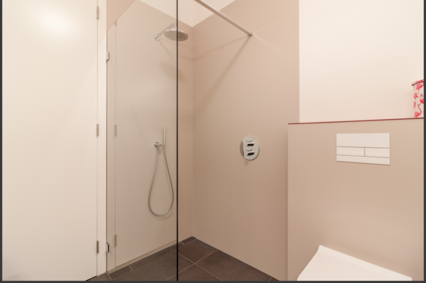 Foto: Douche bekleed met Bokmerk