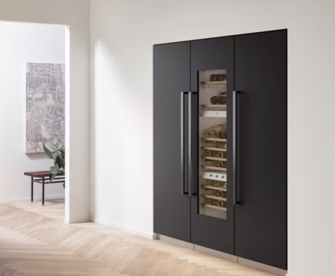 Foto : Compacte luxe: Bertazzoni 60 cm inbouwkoeler met waterdispenser