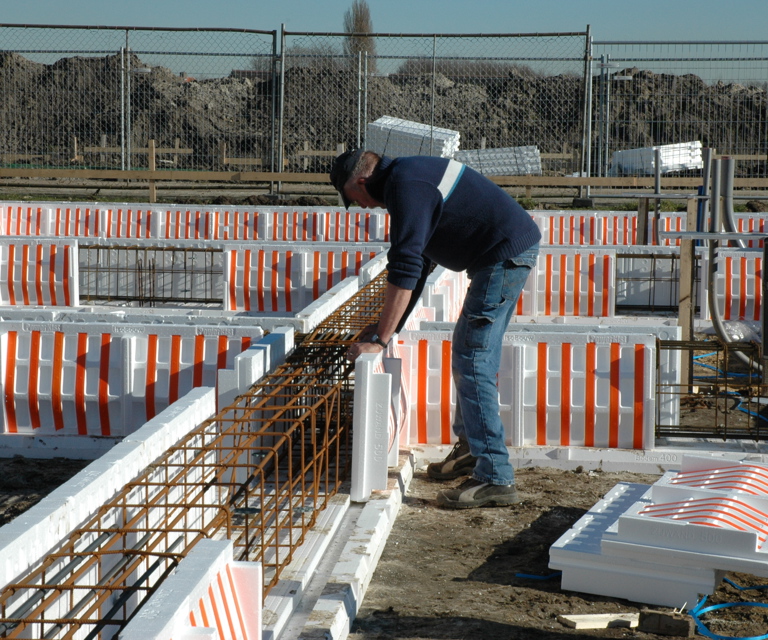 Foto : Efficiënt bouwen met de PowerKist XL funderingsbekisting