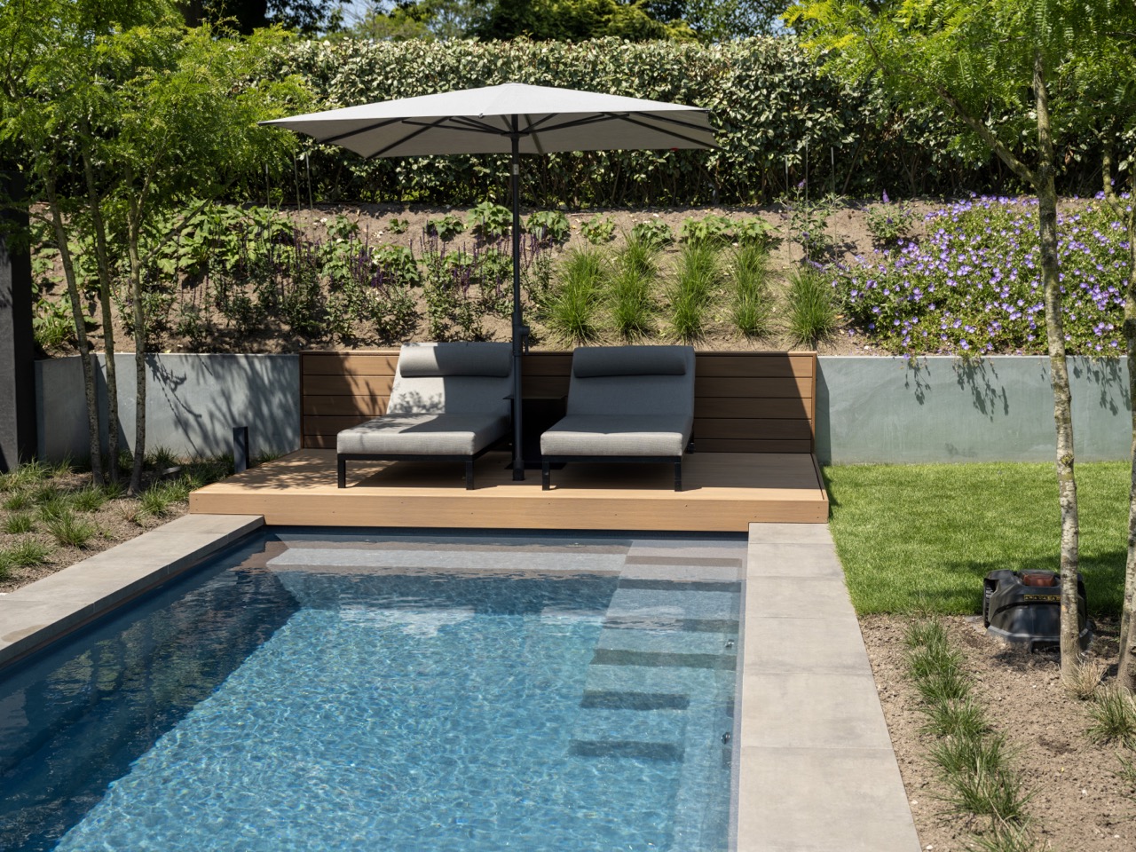 Foto: 2024 06 25 Compasspools Prosman MIERLO New classic 74 antraciet11 groot