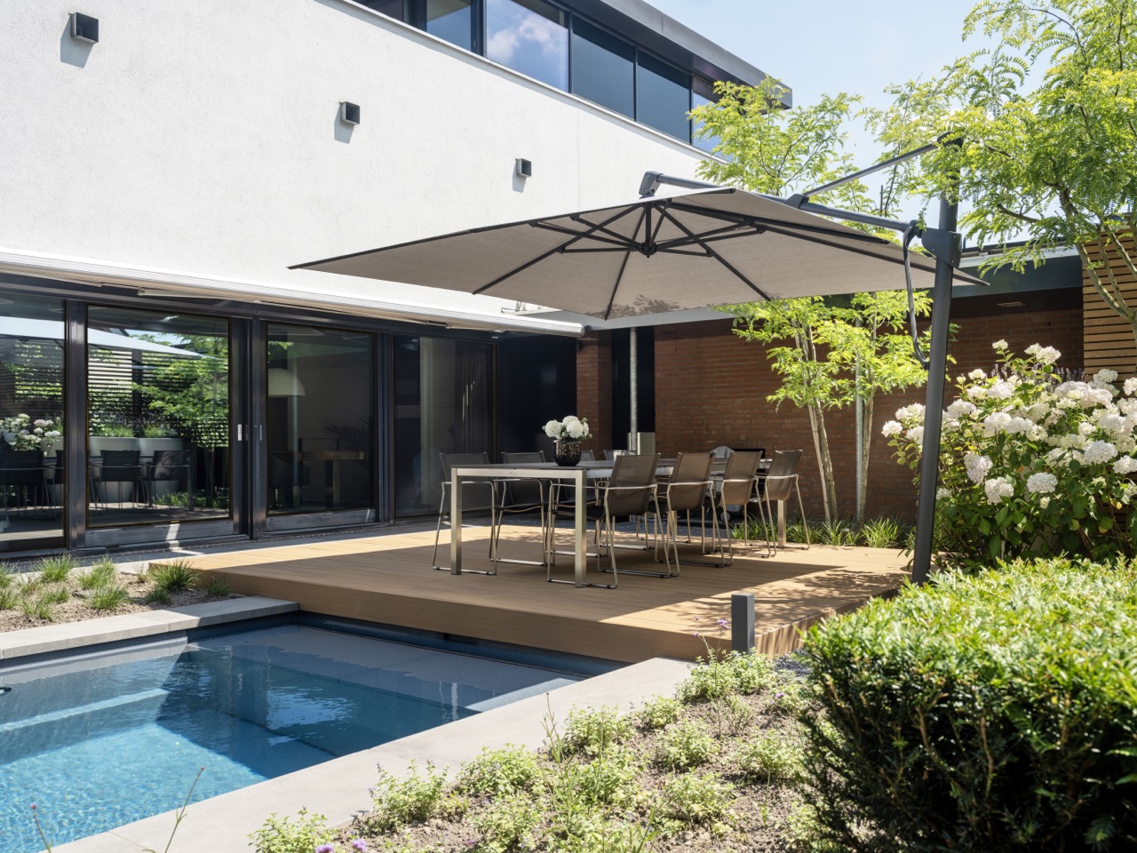 Foto: 2024 06 25 Compasspools Prosman MIERLO New classic 74 antraciet4 groot