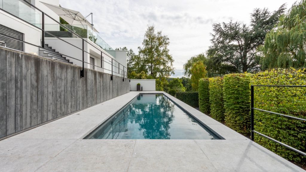 Foto: Wonennl Compass Pools Fast Lane antracite BE 1 groot