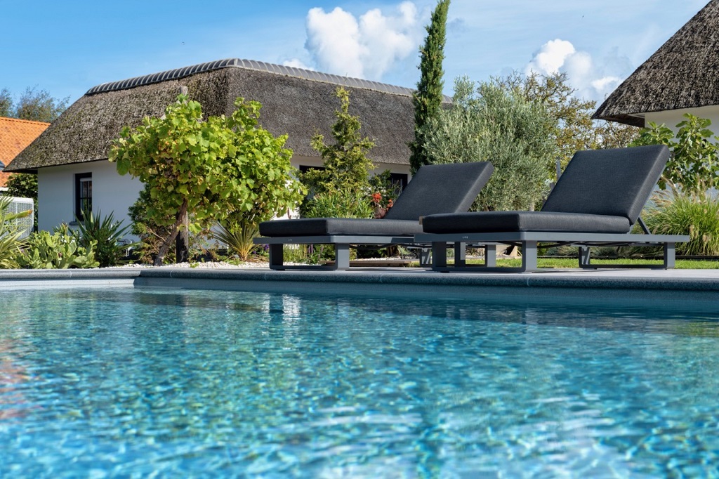 Foto: Wonennl Compass Pools XXL Trainer 133 nova grey vantage 04