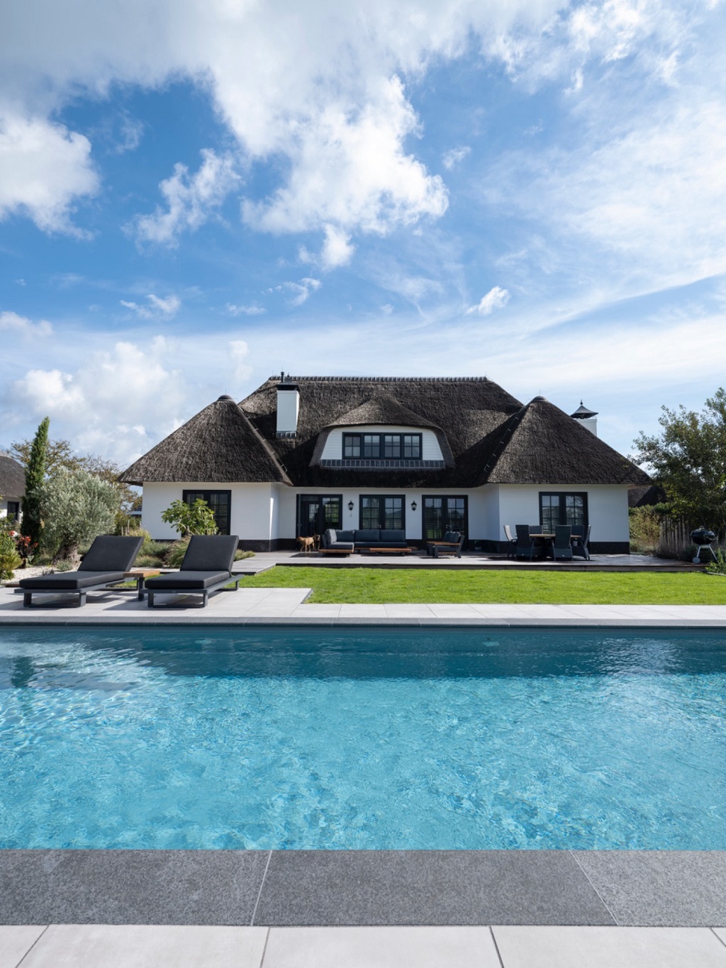 Foto: Wonennl Compass Pools XXL Trainer 133 nova grey vantage 12