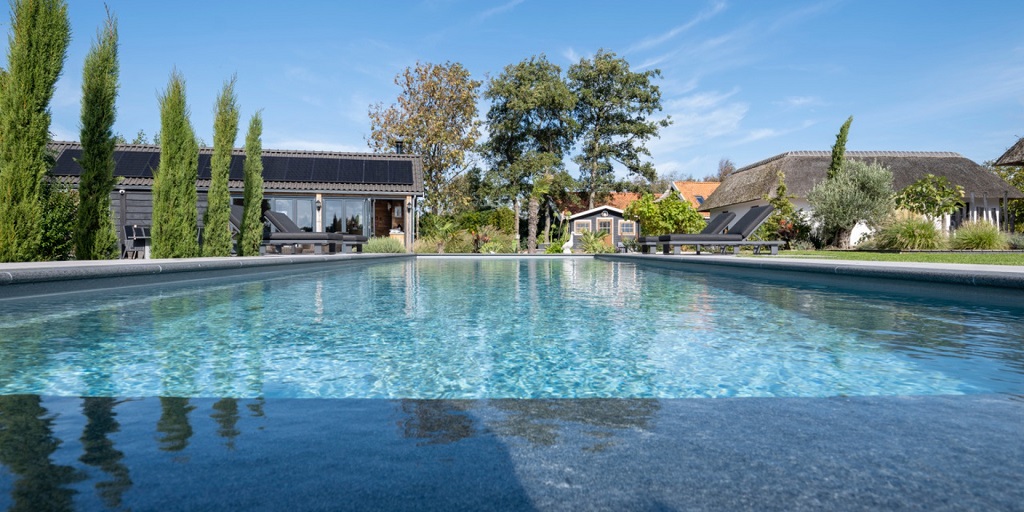 Foto: Wonennl Compass Pools XXL Trainer 133 nova grey vantage 15