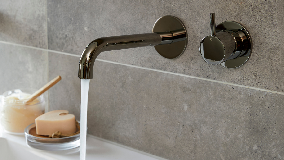 Foto : Slim water besparen in je badkamer