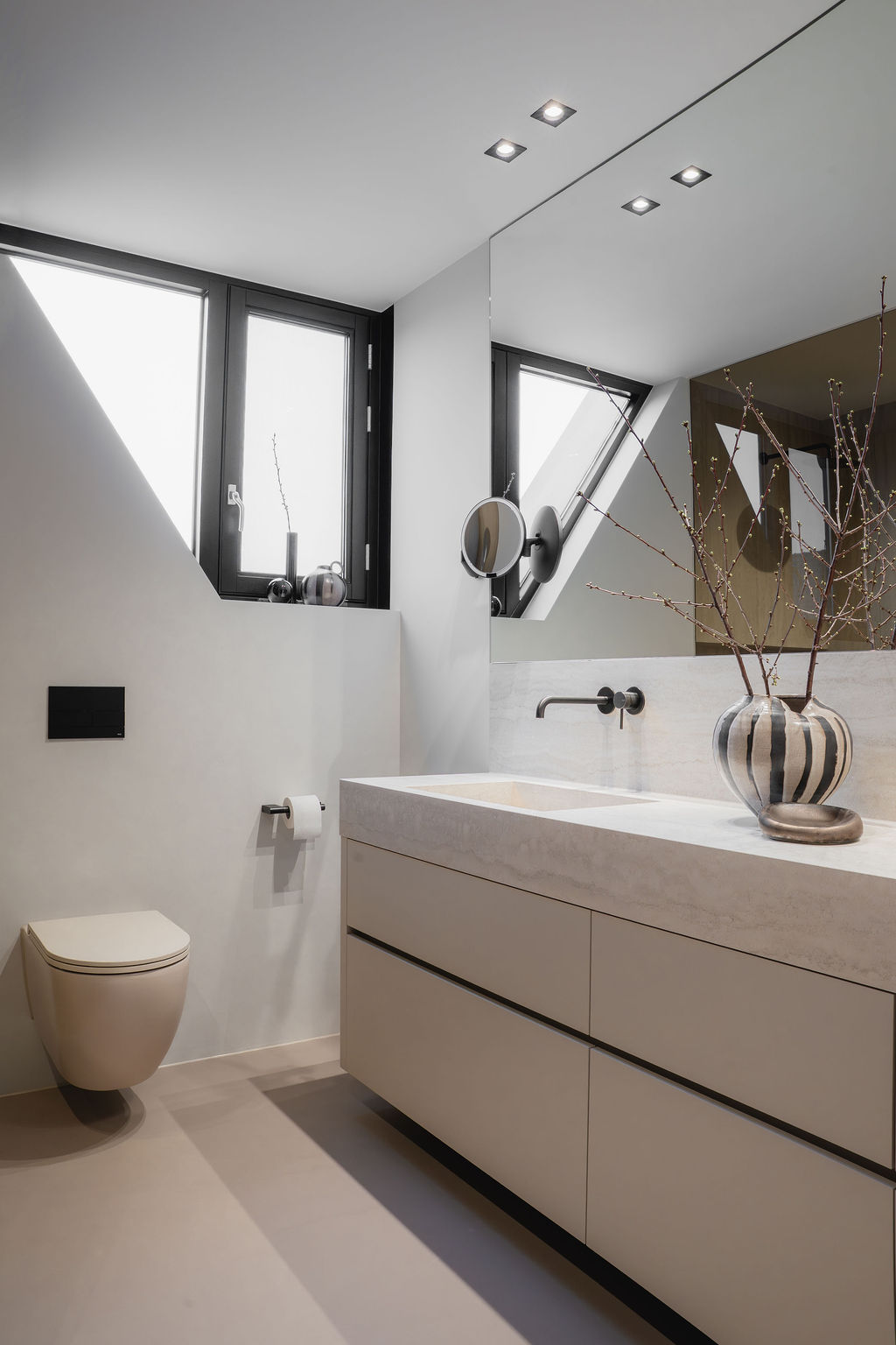 Foto: 2 vd Vuurst 20250821 DEK copy GvdB  21 