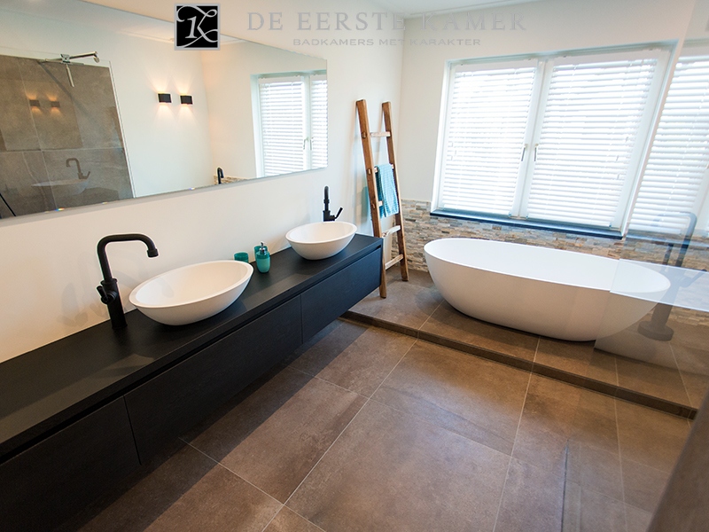 Foto: Luxe badkamer De Eerste Kamer