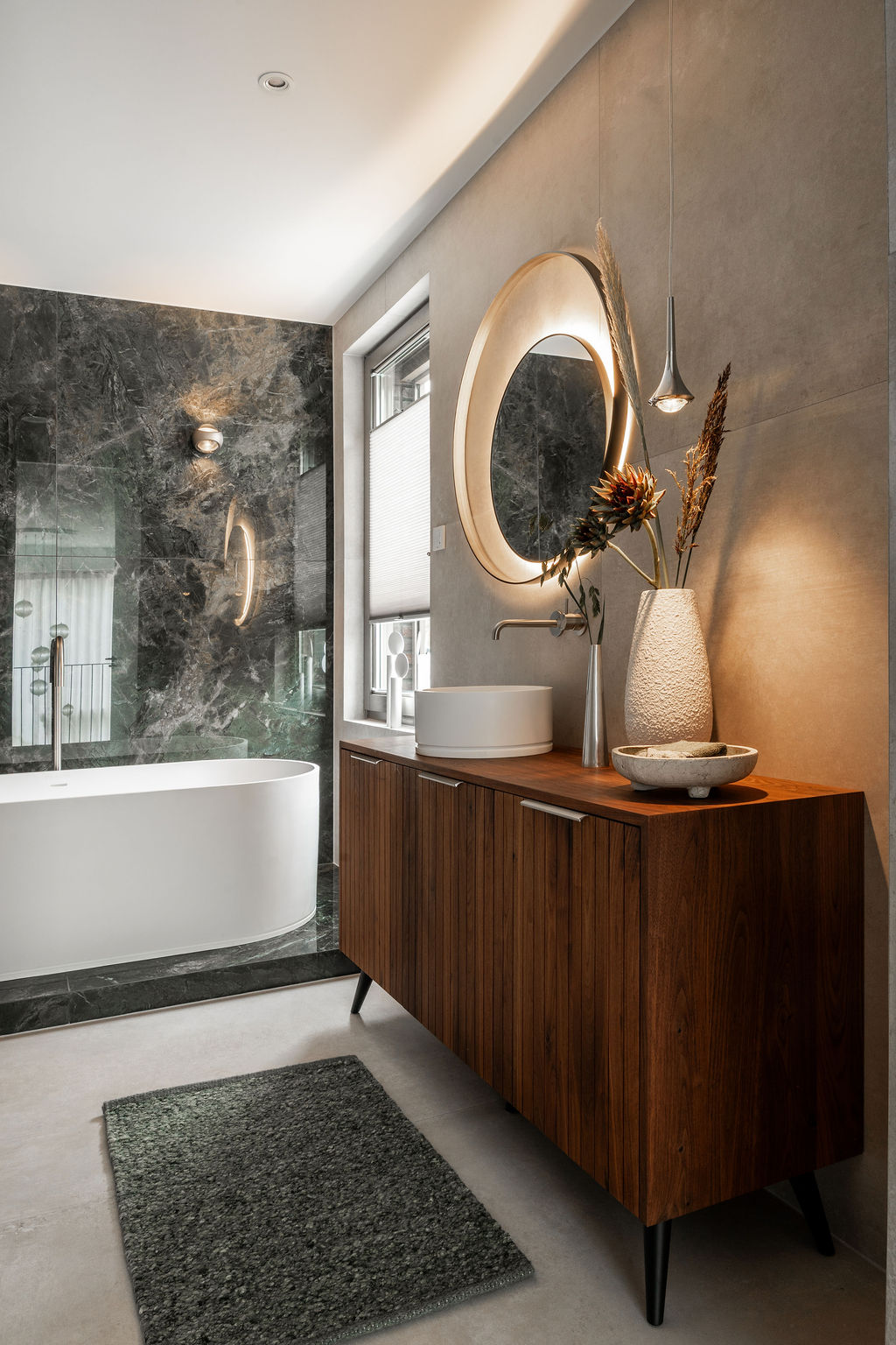 Foto : Moderne badkamer met grote tegels