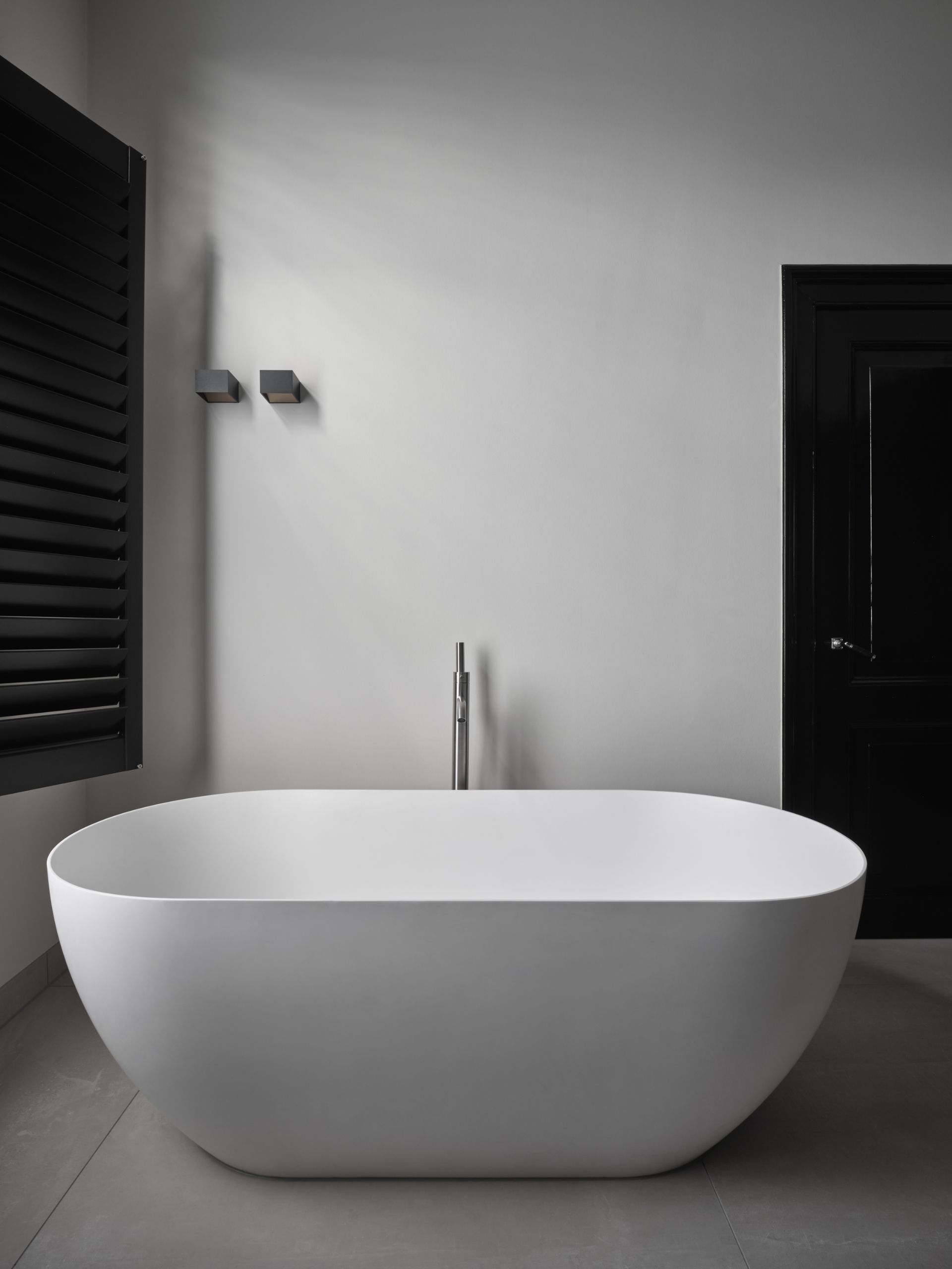 Foto: een badkamer met een moderne uitstraling      eerste kamer badkamers   008