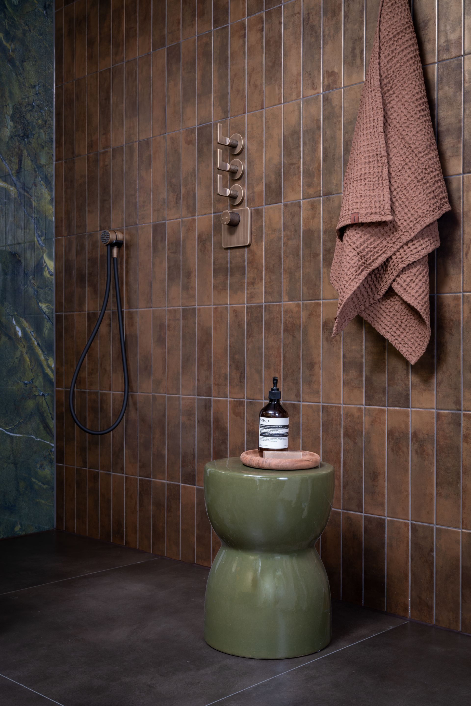 Foto: gessi design badkamer   eerste kamer badkamers   004