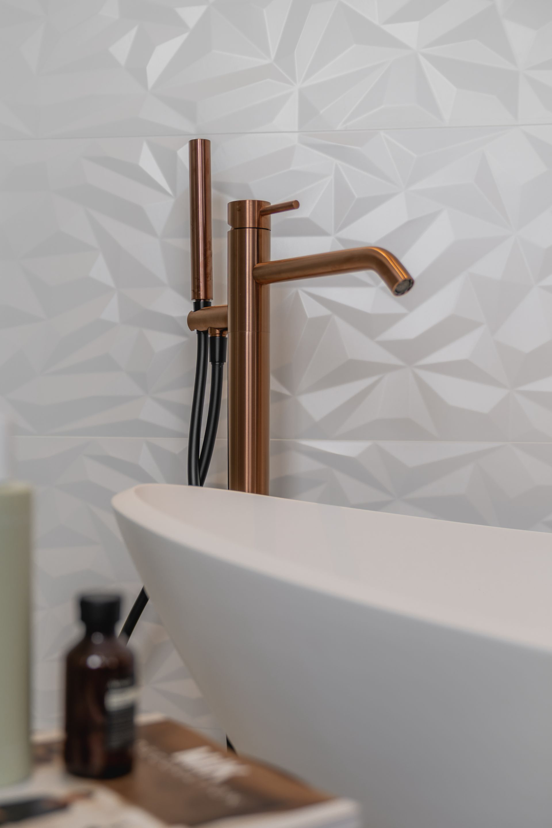 Foto: groene tegel showroom badkamer   eerste kamer badkamers   004