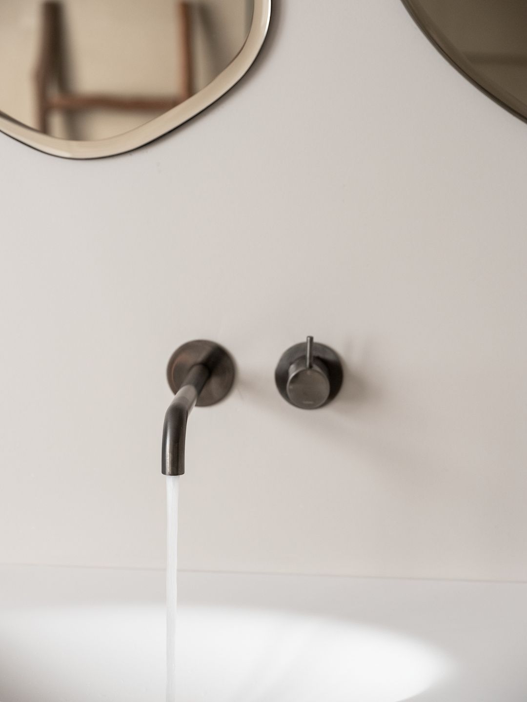 Foto: gun metal kranen