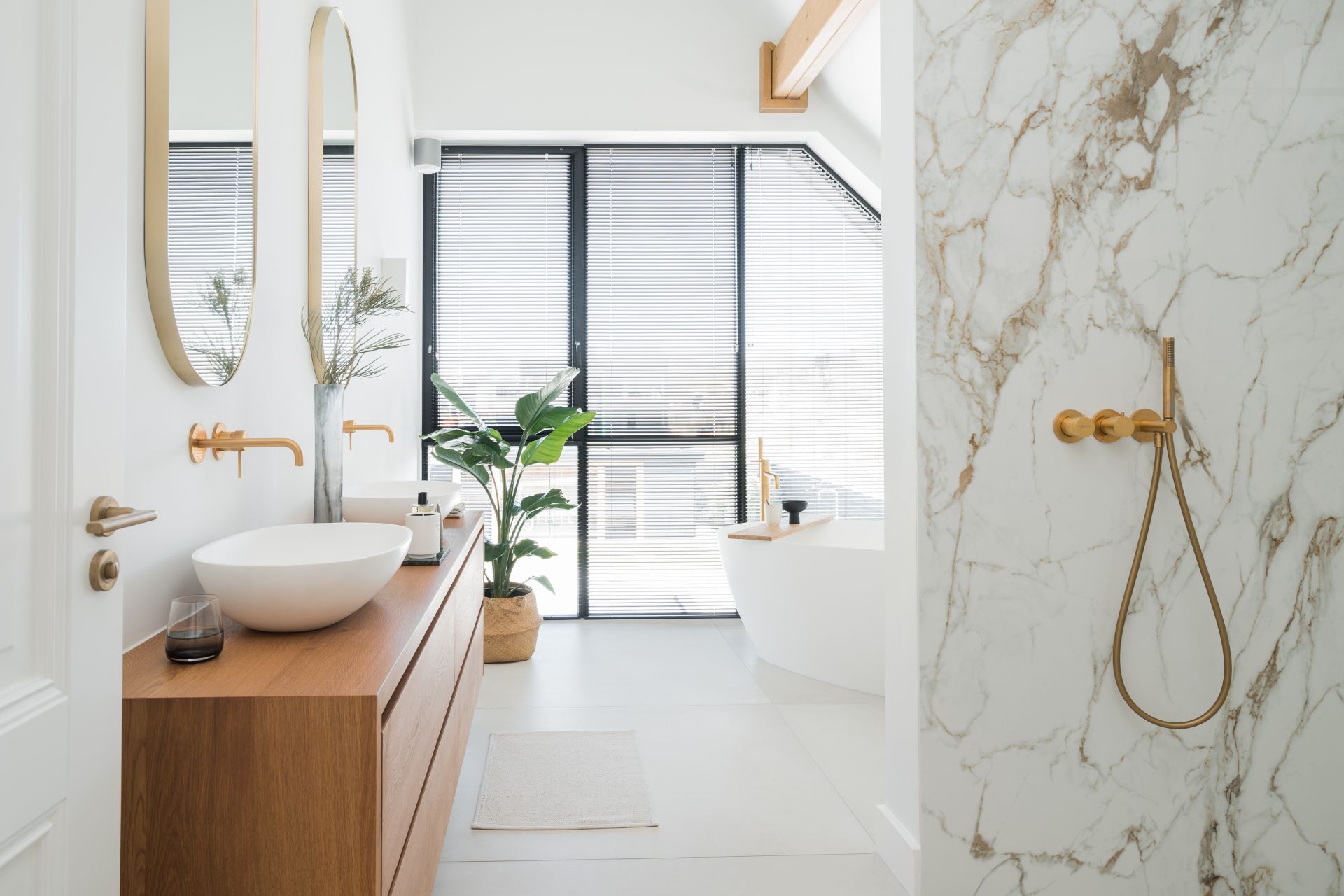 Foto: luxe japandi badkamer in leusden   eerste kamer badkamers   003