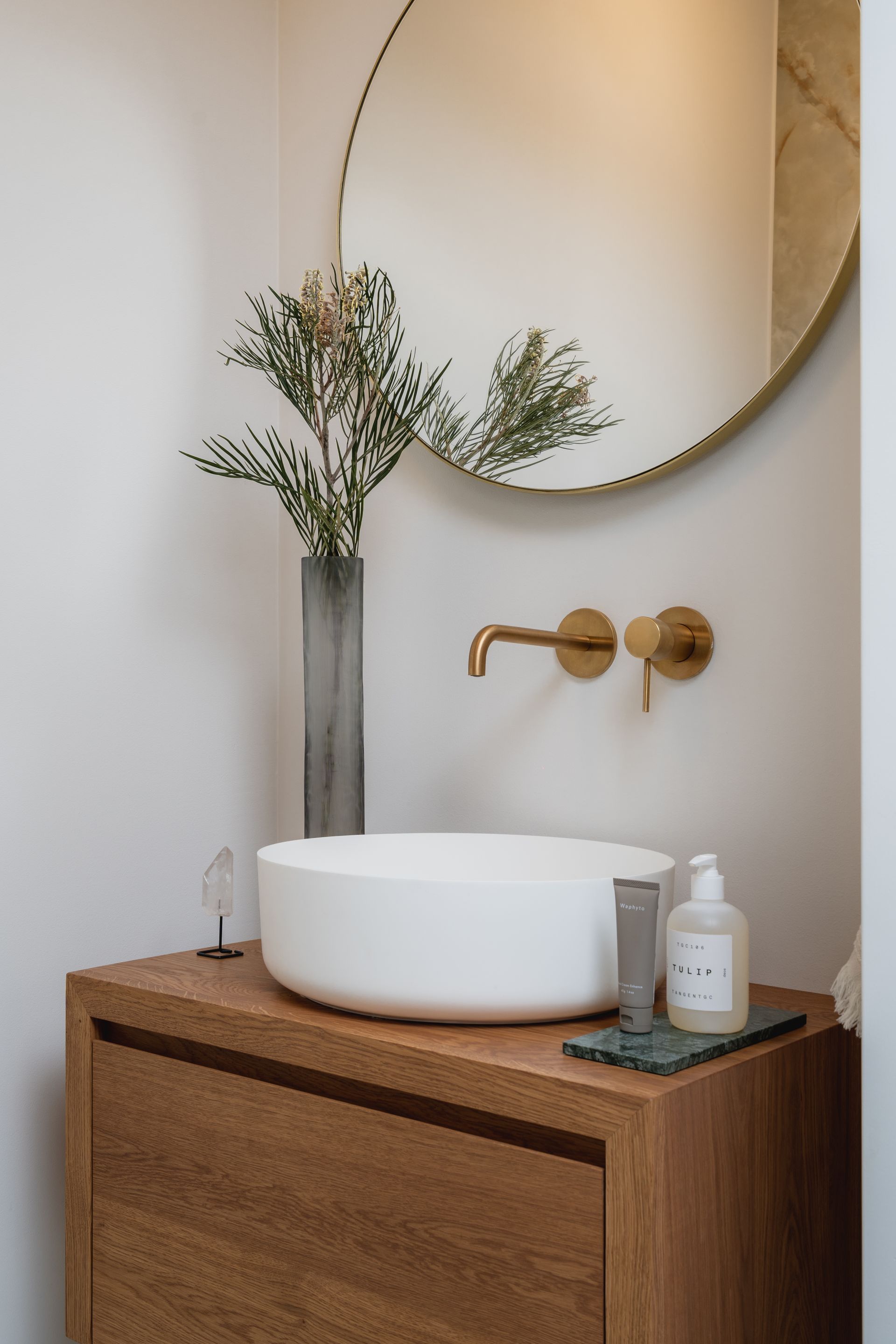 Foto: luxe japandi badkamer in leusden   eerste kamer badkamers   024