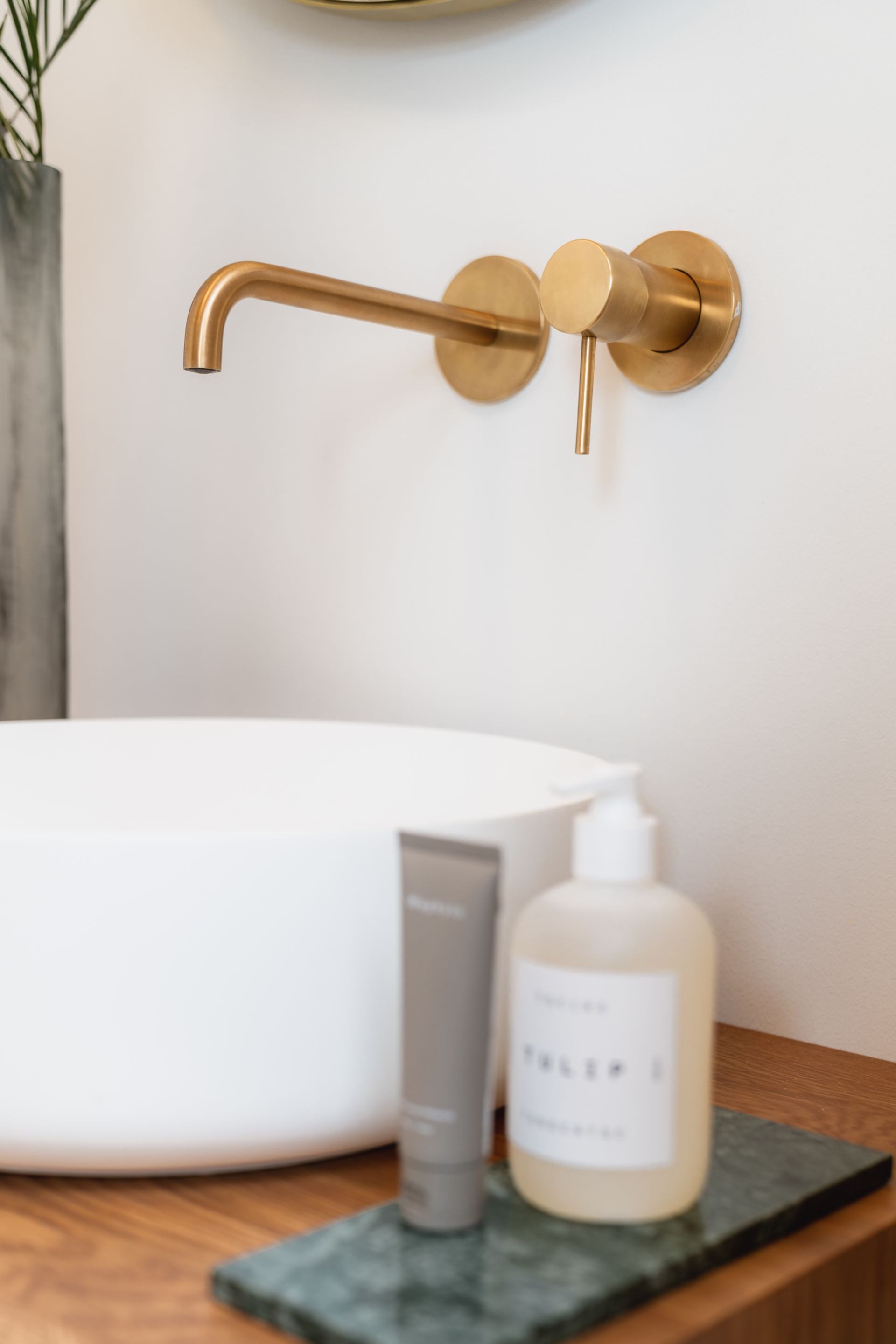 Foto: luxe japandi badkamer in leusden   eerste kamer badkamers   027