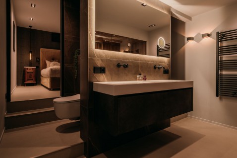 Foto : Luxe spa badkamer in Loenen aan de Vecht