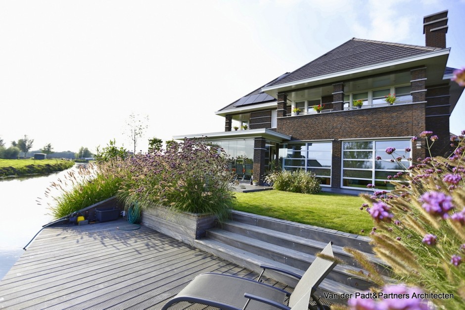 Foto: w3 Padt villa jaren30 eigentijds schoorsteen 005