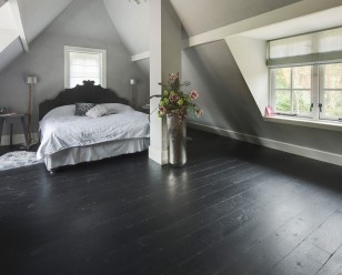 Foto : Geverfde houten vloer