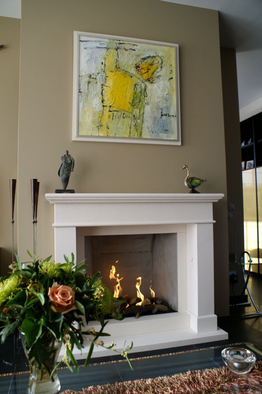 Foto: Hout en haard schouw strak