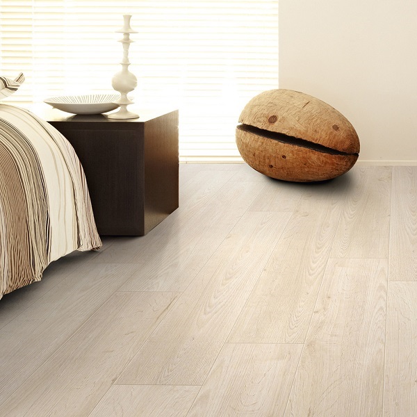 Foto: Balterio Infinity Amandel Eik 730