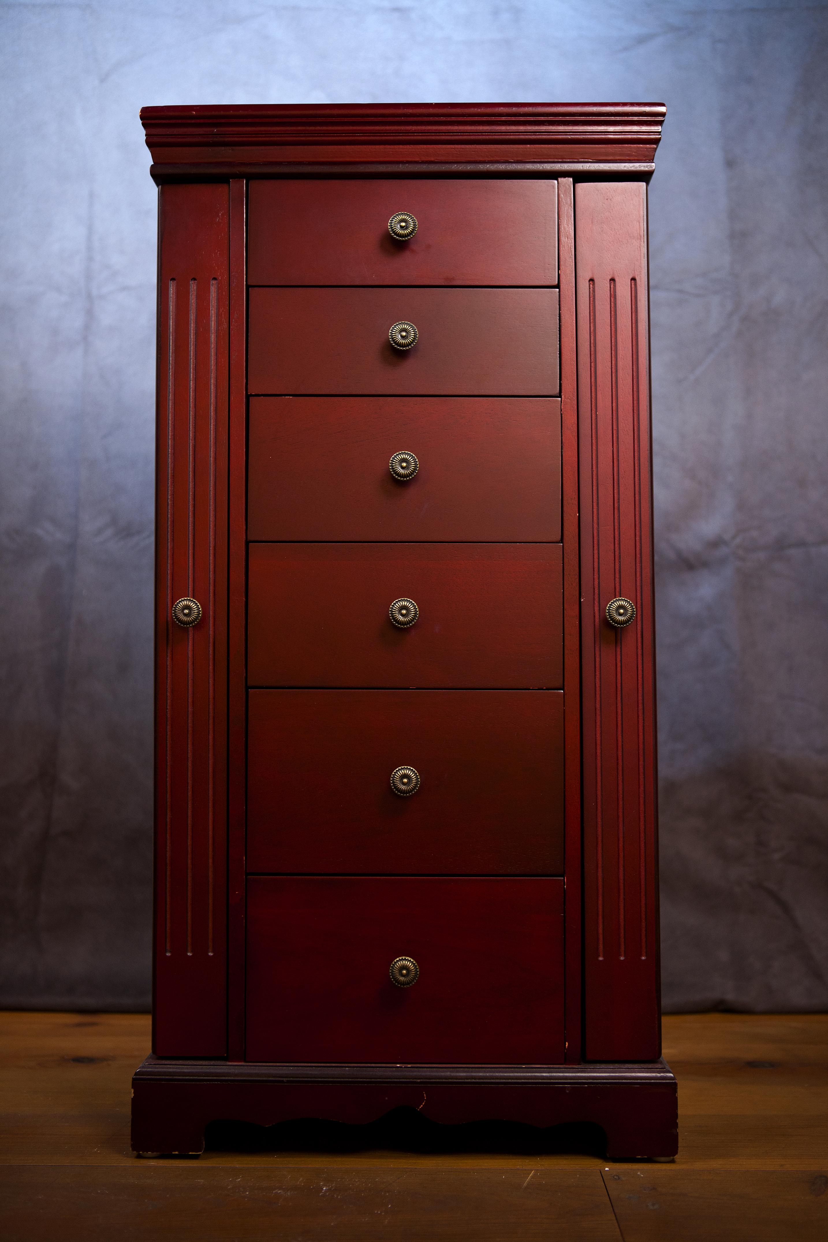 Foto: Sieradenkast javid dicht